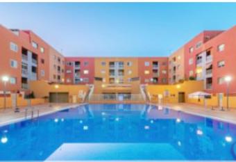 APARTAMENTO NAIR allows 18 year olds to book a room