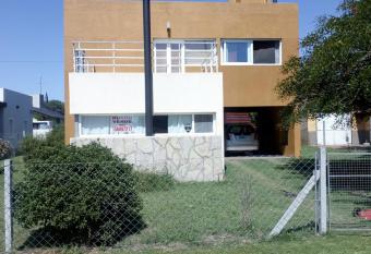 CASA MIRAMAR BARRIO LAS LOMAS has Balcony rooms