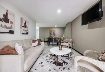 Amplios departamentos en Envigado has Balcony rooms