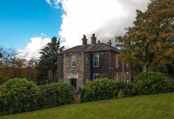 Gomersal Lodge Hotel allows 18 year olds to book a room