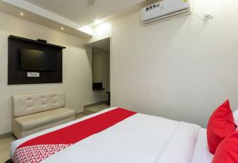 Hotel Trishla has Balcony rooms