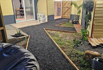 La Pers  v  ranS avec SPA has rooms with a private hot tub