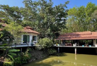 Navari Homestay has Balcony rooms