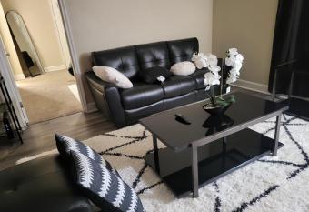 kaysgroove has Balcony rooms