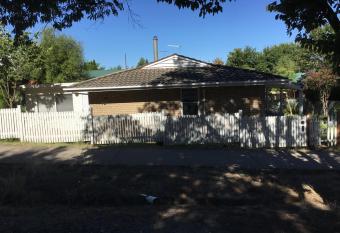    Biloela    Central Yack House has Balcony rooms