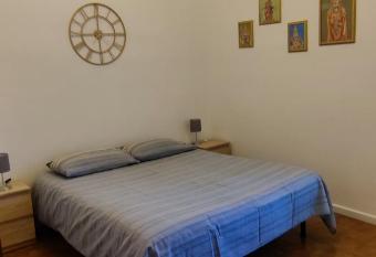 Casa Robert has Balcony rooms