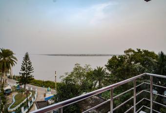 River Leaf Inn Taki has Balcony rooms