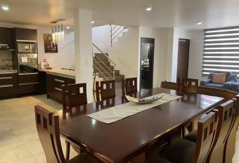 Home Ibarra Parque Ciudad Blanca has Balcony rooms