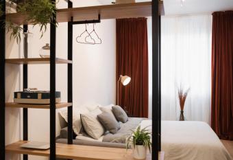 B/Loft allows 18 year olds to book a room
