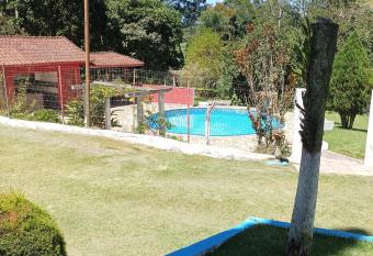 Ch  cara, 3 su  tes, piscina, lago, wi-fi 250 mbps allows 18 year olds to book a room
