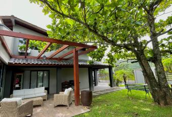 Jardim do Sol Residence has Balcony rooms
