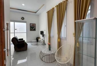Mahardika Homestay Gamping has Balcony rooms