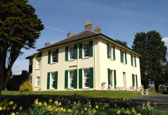 Elm Grove Country House allows 18 year olds to book a room