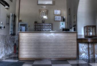 Hotel Silverado has Smoking/Balcony rooms