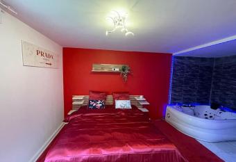 Spa House , love room has Balcony rooms