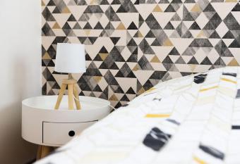 Duplex hyper centre : Le Cosy allows 18 year olds to book a room