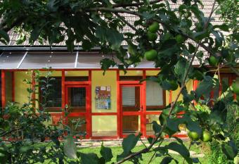 Privat AVE has Balcony rooms