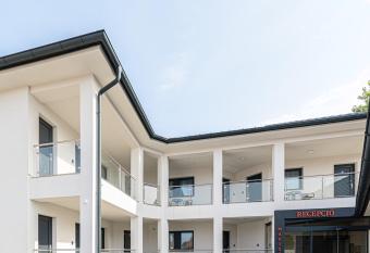 Jam Panzi   allows 18 year olds to book a room