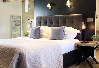 The Barn Suite with Hot Tub allows 18 year olds to book a room