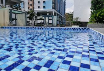 Bayu Temiang Seremban- Your Urban Retreat allows 18 year olds to book a room