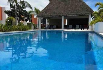 Casa Ros has Balcony rooms