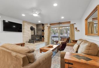 Luxury at Altitude     Base Camp 2 Bedroom condo has Balcony rooms