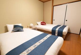 202               2DK/                     3                        20                                 /      /      /4    has Balcony rooms