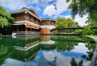 Governor s Residence has Balcony rooms