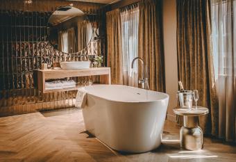 Centraal Baarlo has Balcony rooms