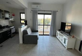 Depto c  ntrico con cochera allows 18 year olds to book a room