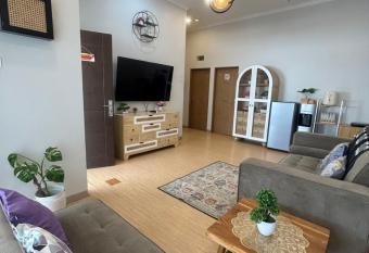 Clamitan House has Balcony rooms