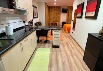 Apartamentos Ronda Vigo allows 18 year olds to book a room