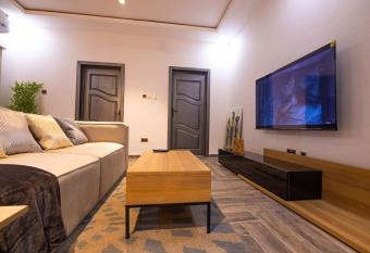 Big Chill Stays(Texas) allows 18 year olds to book a room