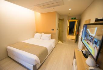 Haeundae Marianne Hotel has Balcony rooms