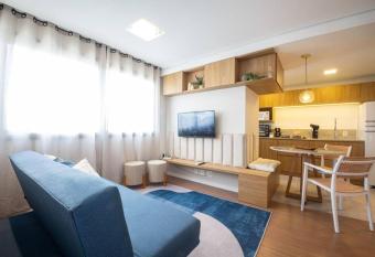 Apto completo com vista Parque allows 18 year olds to book a room