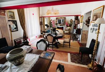 APT 6 Biembe has Balcony rooms