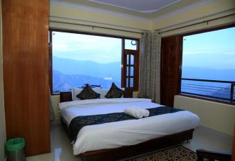 Hotel Viva Heights has Balcony rooms