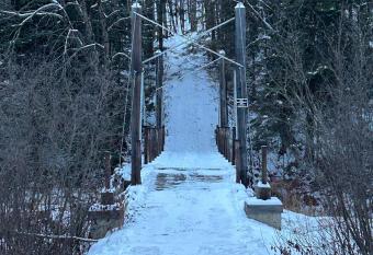 Chalet   loise    louer avec spa Mauricie has Balcony rooms