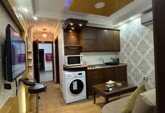 al-burj apart at 7th circle allows 18 year olds to book a room