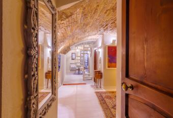 La Piccola Corte allows 18 year olds to book a room