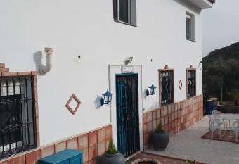 casacamino343 has Balcony rooms