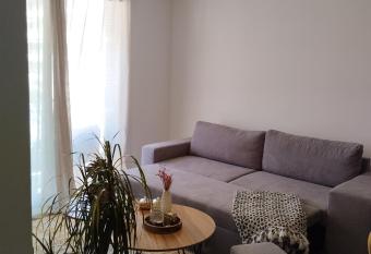 Charmant appartement T3, Cannes has Balcony rooms