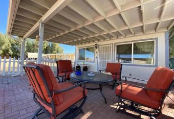 Sun Tiny House B Pahrump has Balcony rooms