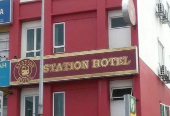 K T M HOTEL KLANG allows 18 year olds to book a room
