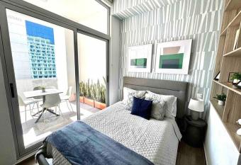 Rincon Moderno cerca aeropuerto has Balcony rooms