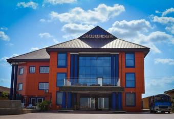 ROSAPEARL HOTEL has Balcony rooms