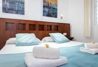 A  oreta Golf 316 has Balcony rooms