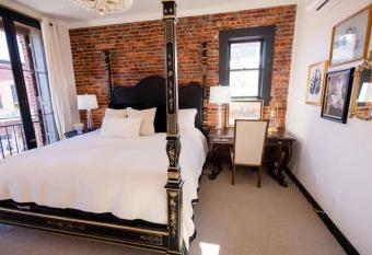 Speakeasy King Suite (Rm1) allows 18 year olds to book a room