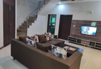 2 BR Serviced Holiday Home Near Lahore Ring Road allows 18 year olds to book a room