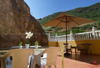 Villa Palomino has Balcony rooms